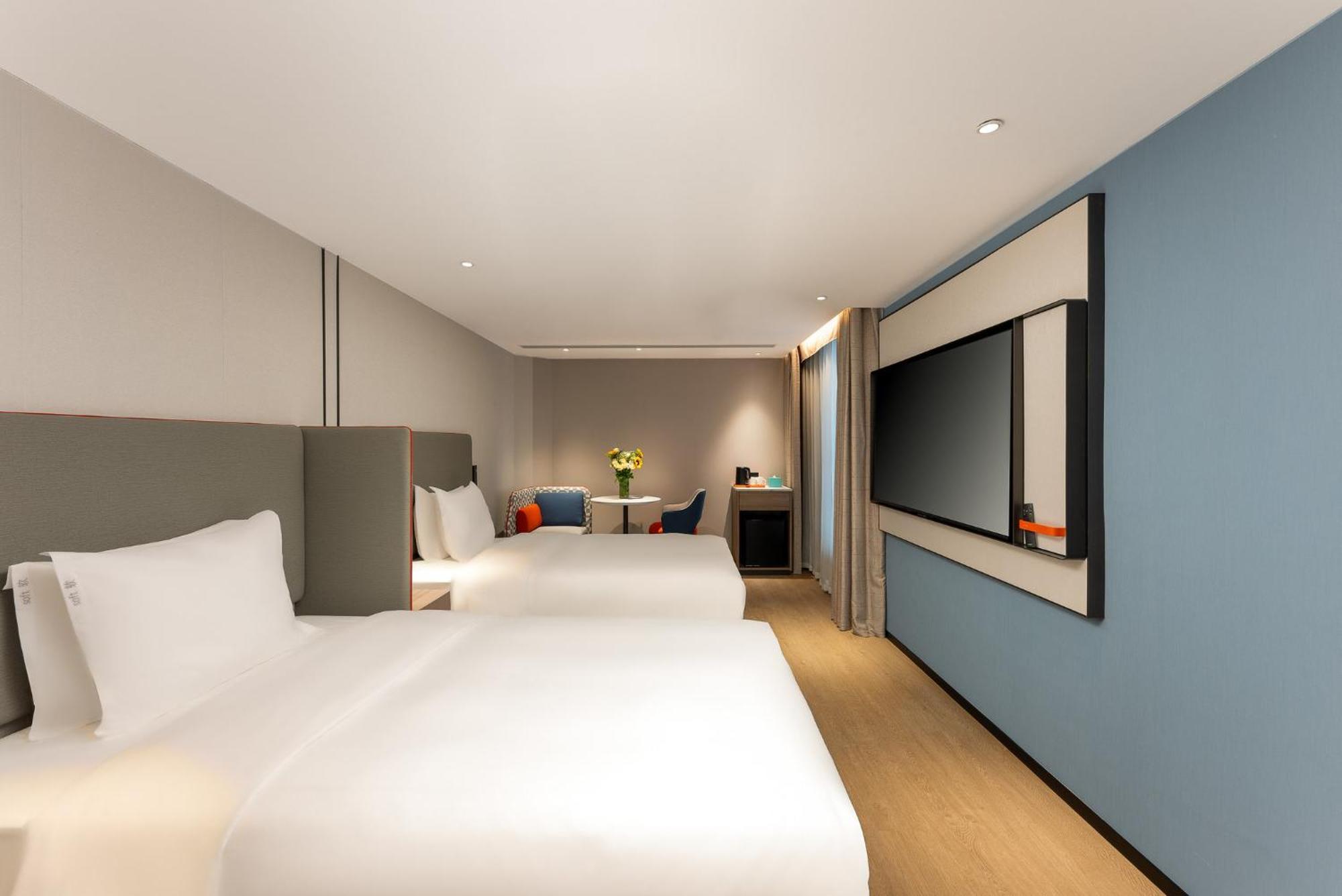 Holiday Inn Express Shanghai Jing'An Temple By Ihg Exterior photo