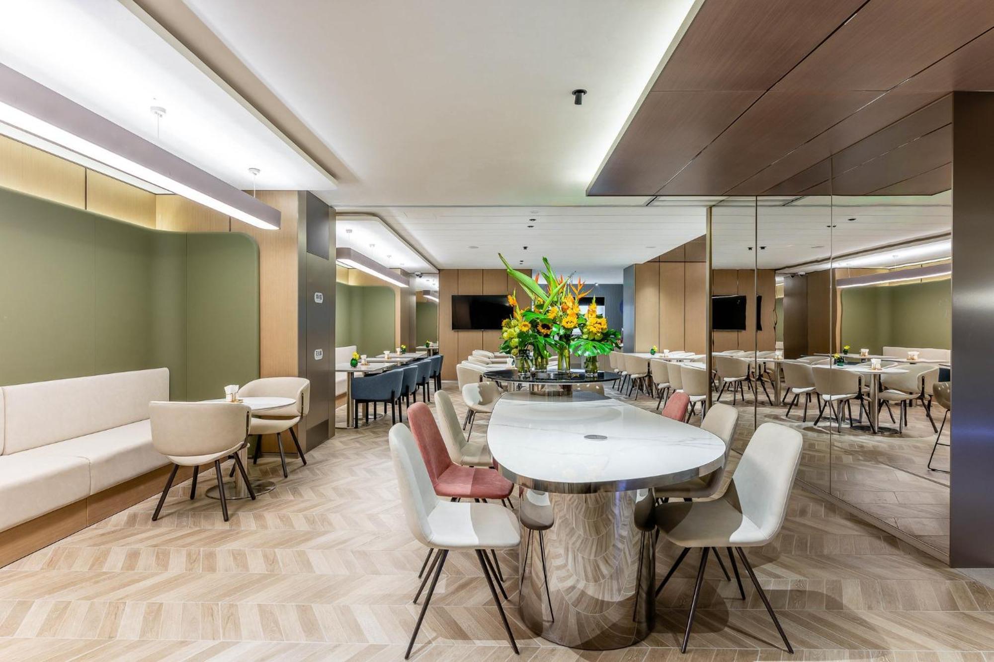 Holiday Inn Express Shanghai Jing'An Temple By Ihg Exterior photo